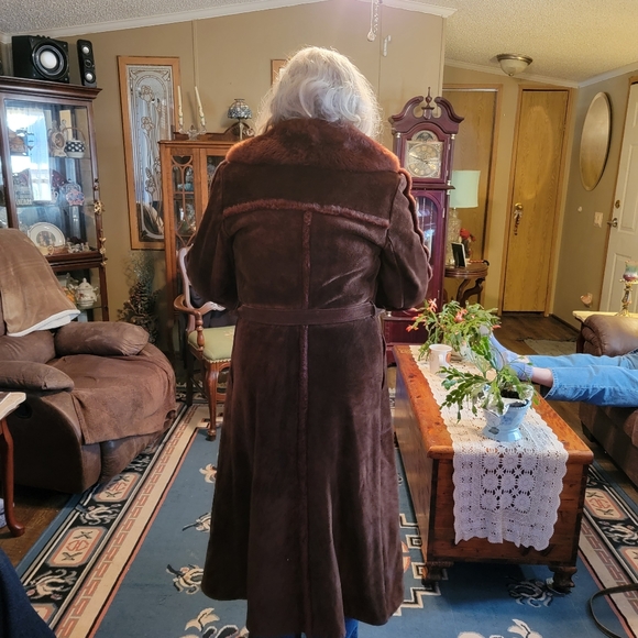 Suede leather coat - Picture 4 of 4